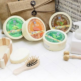 Mỹ phẩm Muối cát Yoko làm trắng da vùng nách & bikini - Photo 5 Muối cát Yoko làm trắng da vùng nách & bikini - Photo 5