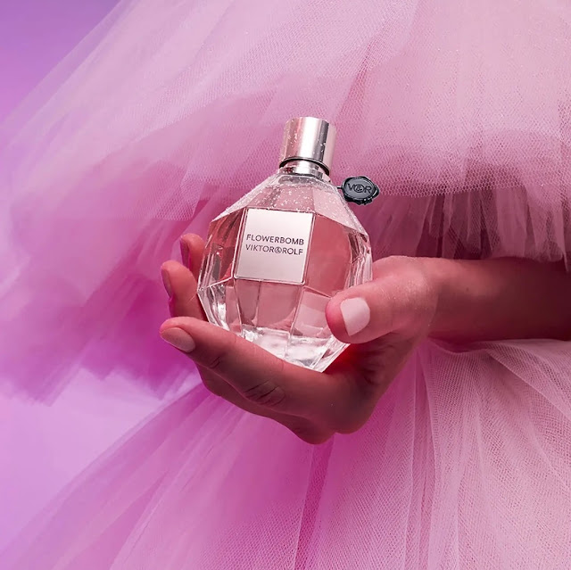 Nước Hoa Viktor & Rolf Flowerbomb