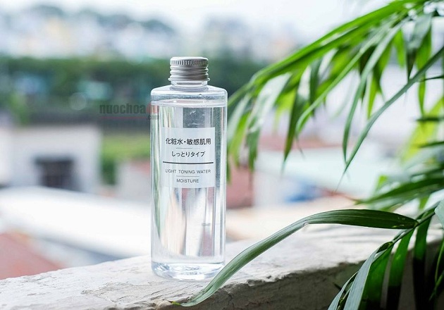 Mỹ phẩm Nước hoa hồng Muji Light Toning Water Moisture Mỹ phẩm Nước hoa hồng Muji Light Toning Water Moisture