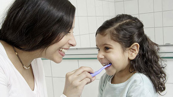 Kem đánh răng cho trẻ em Crest Kids Fairies Toothpaste - Photo 6