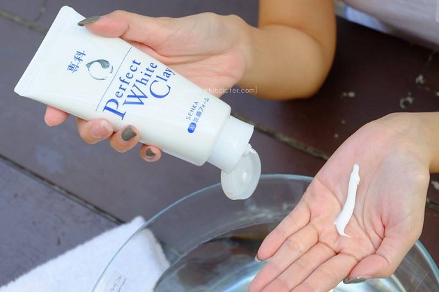 Mỹ phẩm Sữa rửa mặt đất sét trắng SENKA Perfect White Clay - Photo 4 Mỹ phẩm Sữa rửa mặt đất sét trắng SENKA Perfect White Clay - Photo 4