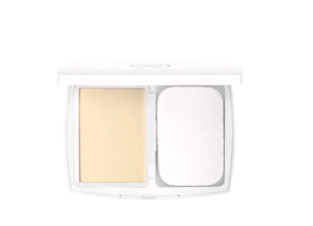 Mỹ phẩm Phấn nền Chanel Le Blanc Light Mastering Whiterning Compact Foundation SPF 25/ PA+++ - Photo 4 Phấn nền Chanel Le Blanc - Photo 4