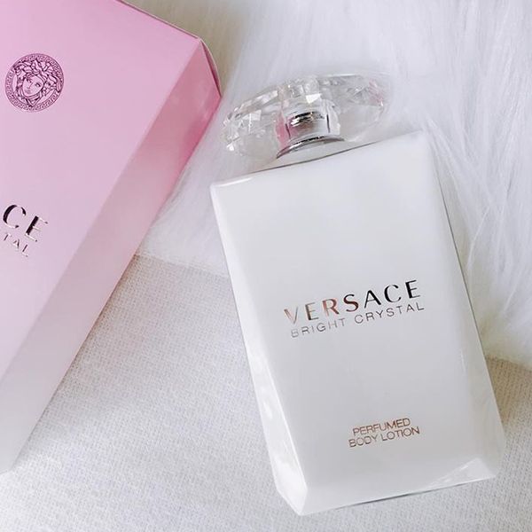 Mỹ phẩm Sữa Dưỡng Thể Versace Bright Crystal Sữa Dưỡng Thể Versace Bright Crystal