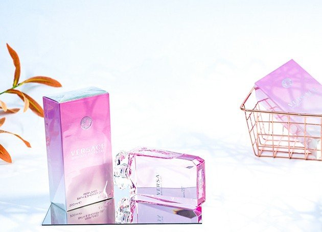 Sữa Tắm Versace Bright Crystal Perfumed Bath & Shower Gel - Photo 4