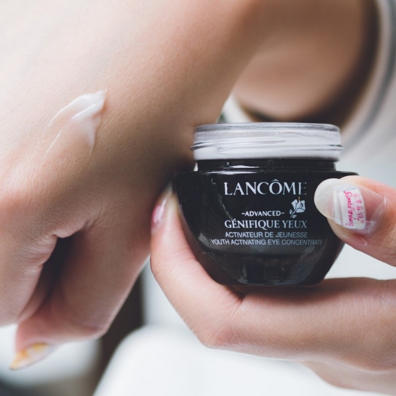 Mỹ phẩm Kem dưỡng da vùng mắt Lancome Advanced Génifique Yeux - Photo 4 Kem dưỡng da vùng mắt Lancome Advanced Génifique Yeux - Photo 4