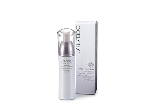 Sữa dưỡng ẩm làm sáng da ban ngày  Shiseido White Lucent Brightening Protective Emulsion SPF15, PA++