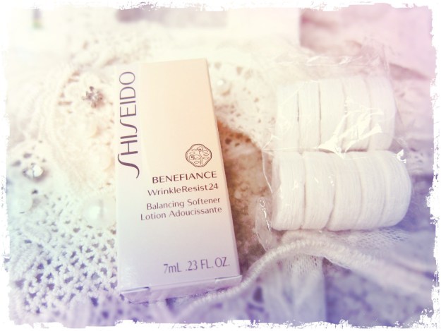 Mỹ phẩm Nước làm mềm da chống lão hóa Shiseido Benefiance WrinkleResist24 Balancing Softener Enriched - Photo 4 Nước làm mềm da chống lão hóa Shiseido Benefiance WrinkleResist24 Balancing Softener Enriched - Photo 4