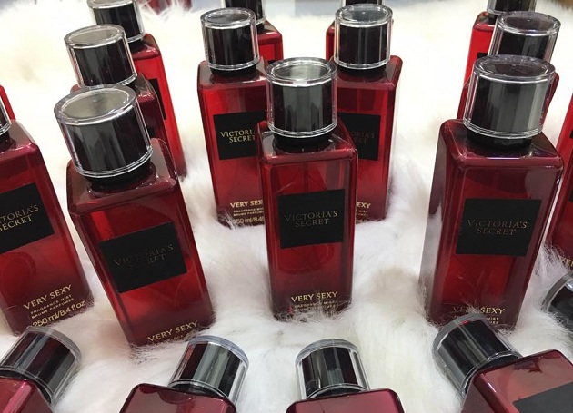 Mỹ phẩm Xịt toàn thân Victoria's Secret Very Sexy Fragrance Mist - Photo 3 Mỹ phẩm Xịt toàn thân Victoria's Secret Very Sexy Fragrance Mist - Photo 3