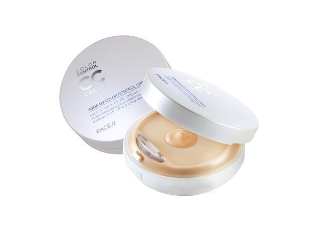Trang điểm Kem che khuyết điểm TheFaceShop Face It AQUA UV Color control CC Cream Kem che khuyết điểm TheFaceShop Face It AQUA UV Color control CC Cream
