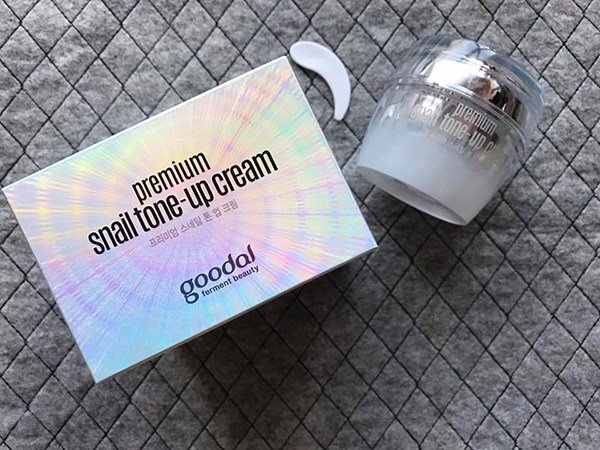 Mỹ phẩm Kem Dưỡng Da Cao Cấp Ốc Sên Goodal Premium Snail Tone Up Cream - Photo 3