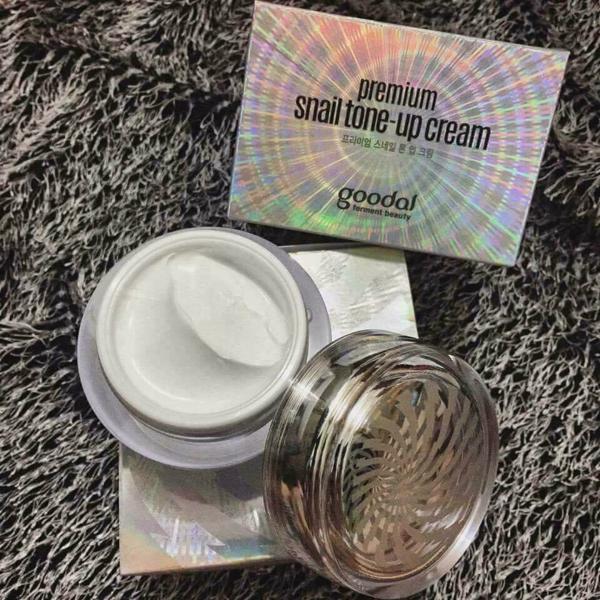 Mỹ phẩm Kem Dưỡng Da Cao Cấp Ốc Sên Goodal Premium Snail Tone Up Cream - Photo 4